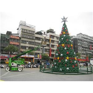 聖誕樹(三重體育場) , 振揚金屬設計工程行