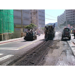 柏油道路瀝青刨除施工