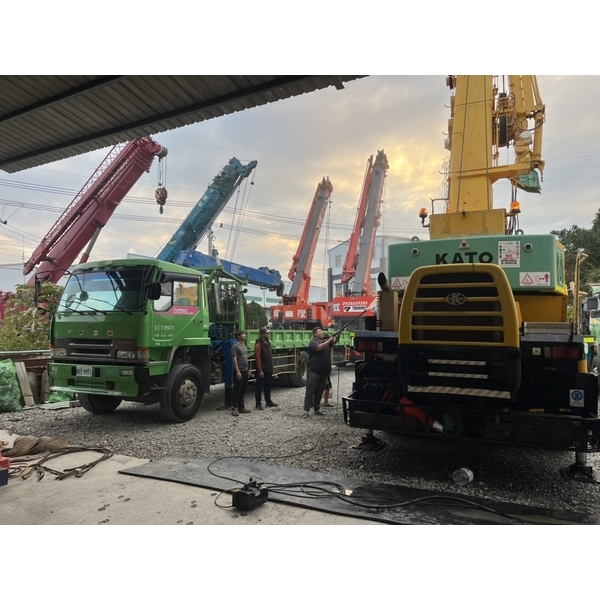 吊車起重工程-鋐陞吊車工程行