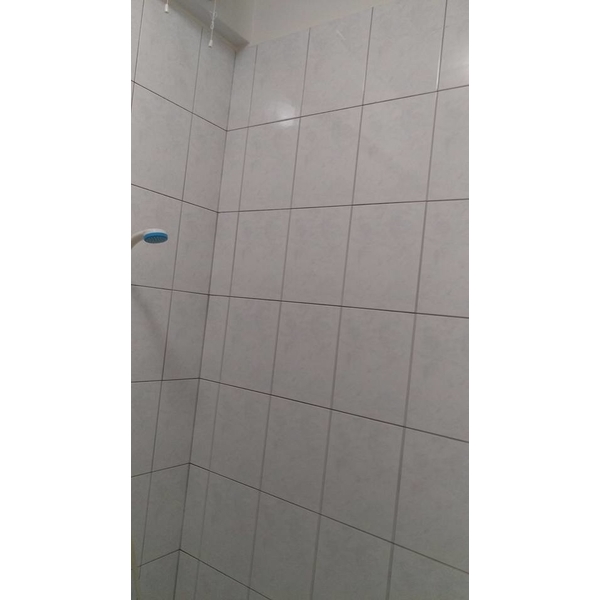 浴室磁磚防水