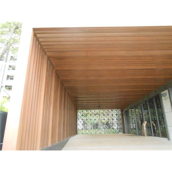 木紋走廊,東華工業有限公司