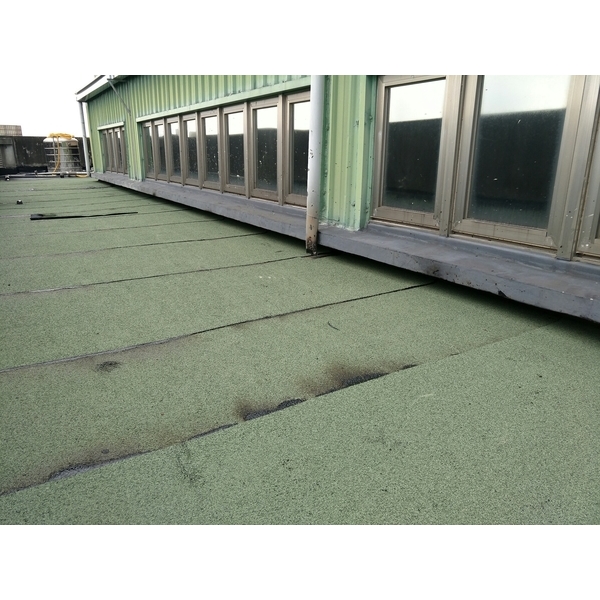 屋頂防水-舖設熱溶毯
