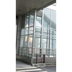 板橋轉運站玻璃欄杆 - 青葉金屬有限公司