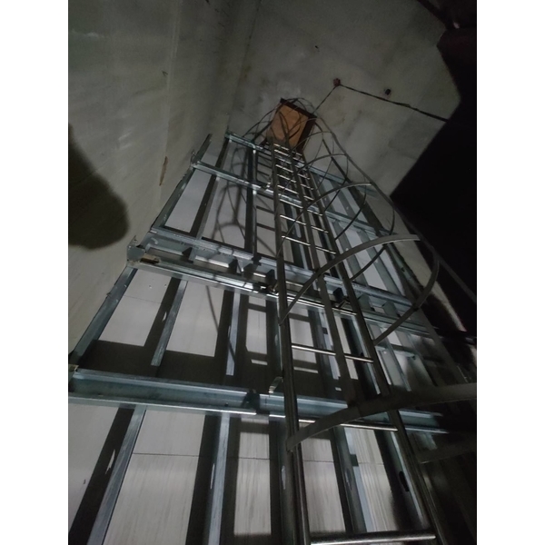 不鏽鋼護欄型爬梯,益祿裝潢有限公司