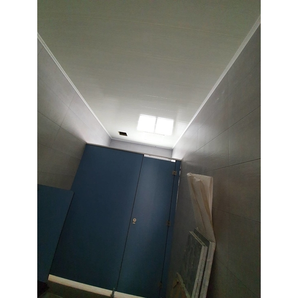 廁所木作天花板+搗擺隔間-九樘室內裝修有限公司