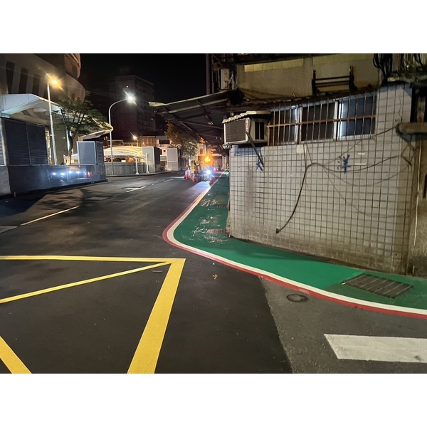 人行道－冷塑型彩色止滑道路塗料,鈺晟科技有限公司