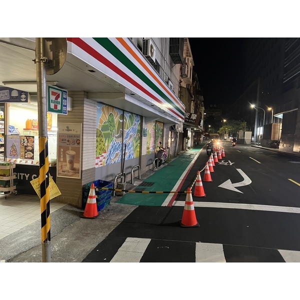 人行道－冷塑型彩色止滑道路塗料-鈺晟科技有限公司