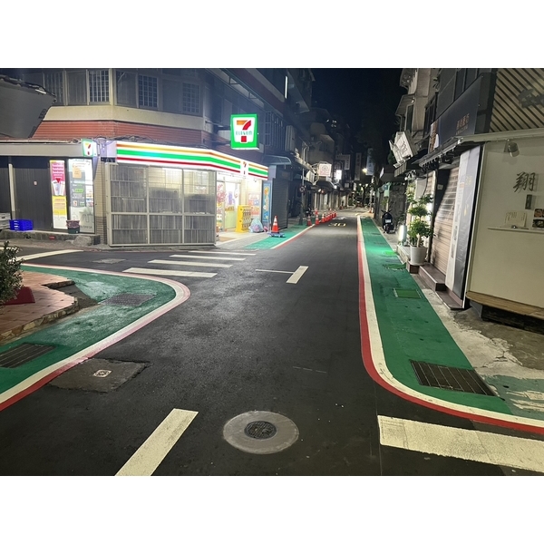 人行道－冷塑型彩色止滑道路塗料-鈺晟科技有限公司