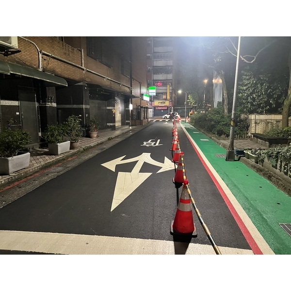 人行道－冷塑型彩色止滑道路塗料-鈺晟科技有限公司