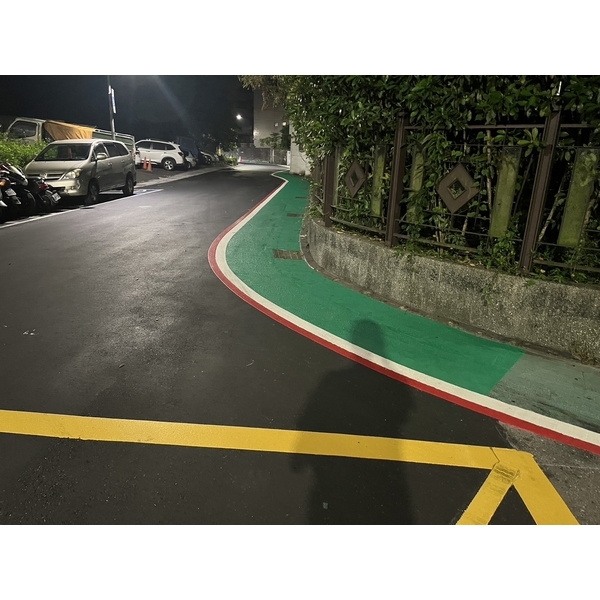 人行道－冷塑型彩色止滑道路塗料-鈺晟科技有限公司