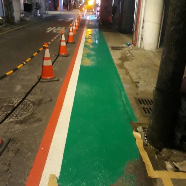 人行道－冷塑型彩色止滑道路塗料,鈺晟科技有限公司