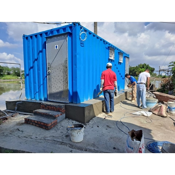 新建貨櫃屋廁所砌磚階梯及粉光施工