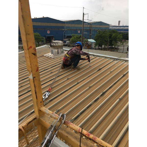 屋頂浪板保養抓漏工程