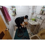 大樓廁所排水孔堵塞 - 康誠衛生工程企業社