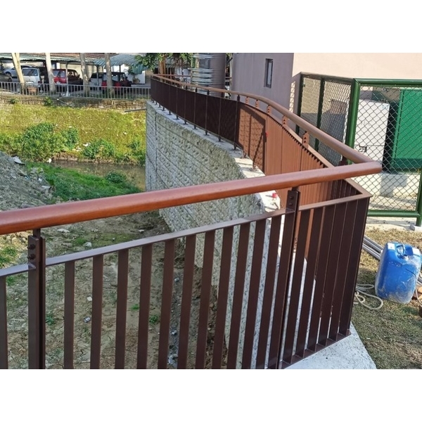 欄杆-瓦磘溝河道水質及景觀改善工程