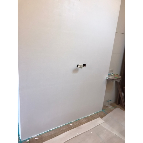 電視牆塗裝-品誠塗裝防水專業建材