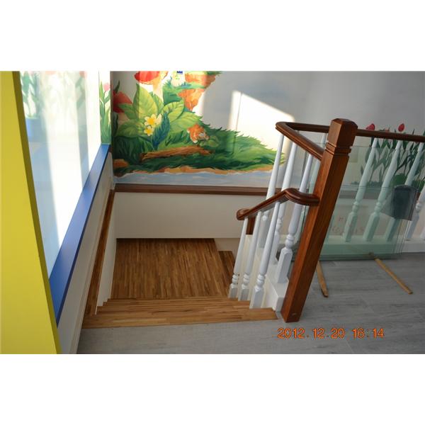 印尼柚木拼接樓梯踏板，非洲柚木扶手