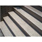 室外粉花崗樓梯 - 國賓石材有限公司