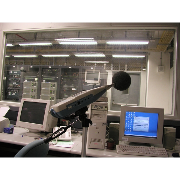 電腦系統機房制音制振規畫設計與安裝施工,瑞喬欣業股份有限公司