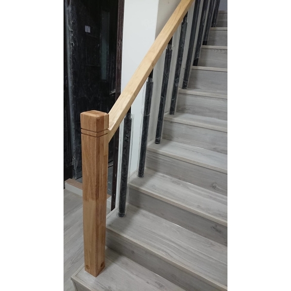 安裝木樓梯扶手